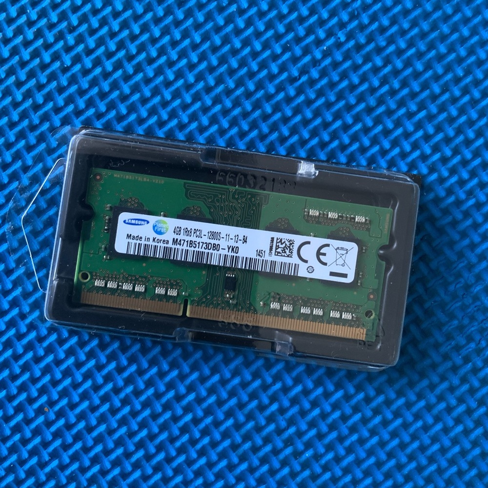 Samsung PC3L 4GB x 2 laptops memory.
